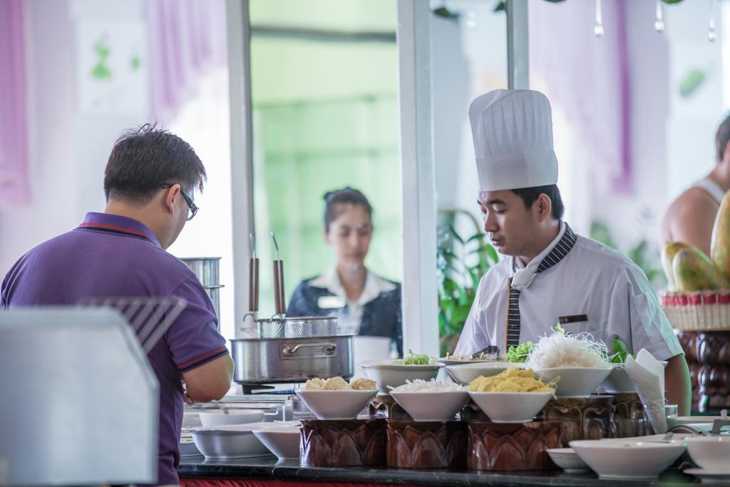 Green Palace Hotel Phnom Penh Extérieur photo