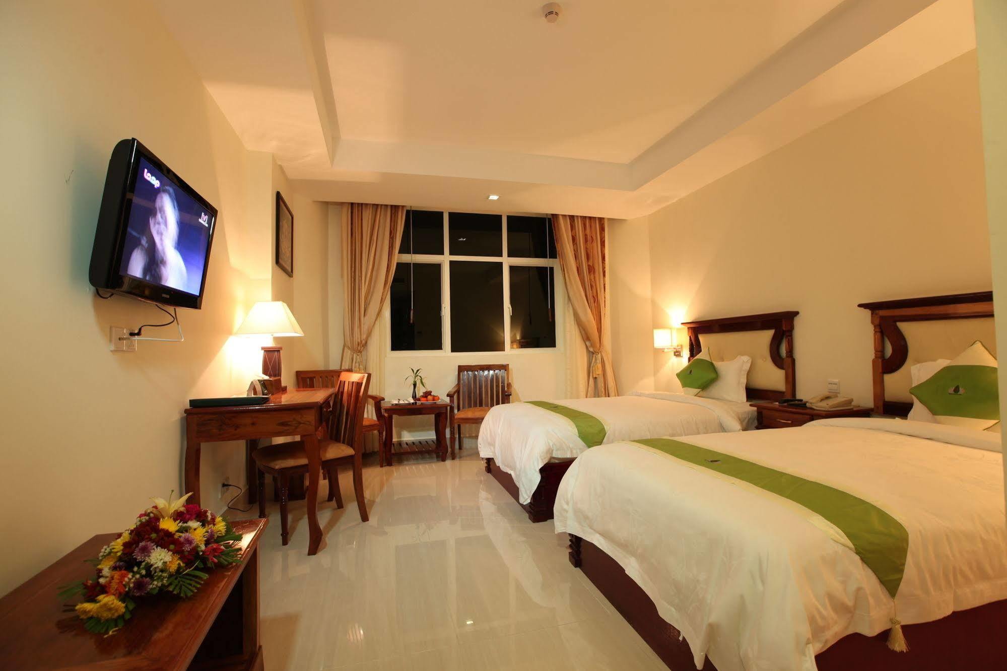 Green Palace Hotel Phnom Penh Extérieur photo